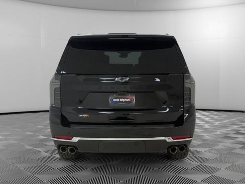 Certified 2025 Chevrolet Suburban Premier AWD/4WD image 4