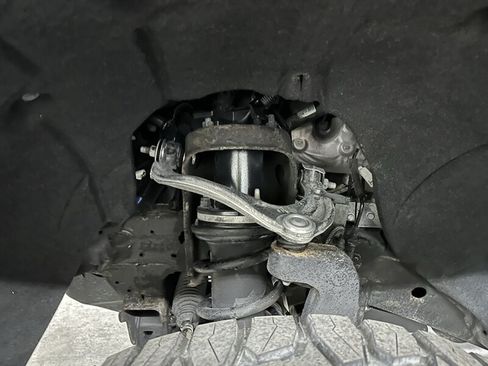 Used 2019 Chevrolet Silverado 1500 LT Trail Boss AWD/4WD image 11