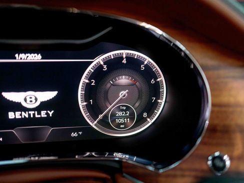 Used 2022 Bentley Continental GT V8 image 60