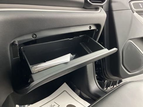 Used 2024 Ford Explorer XLT w/ Equipment Group 202A image 41