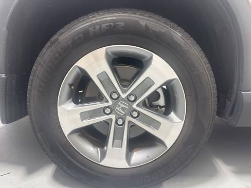 Used 2023 Honda Pilot EX-L image 6