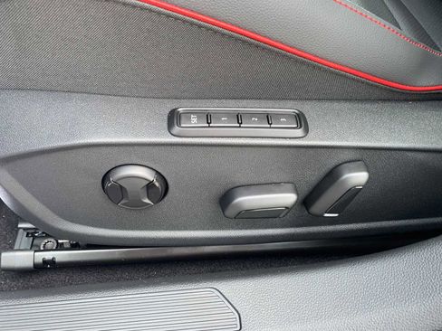 New 2025 Volkswagen GTI SE image 8