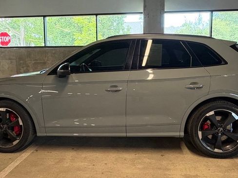 Used 2019 Audi SQ5 Prestige w/ Prestige Package AWD/4WD image 2