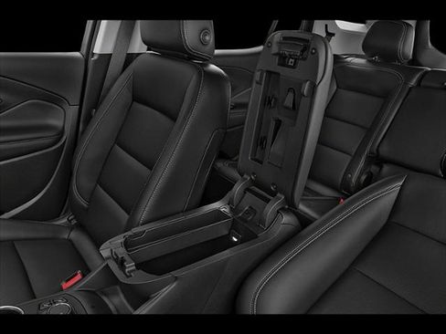 Used 2024 GMC Terrain SLT image 13