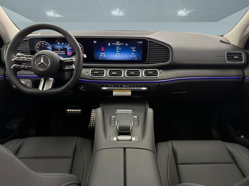 New 2026 Mercedes-Benz GLS 450 4MATIC image 15