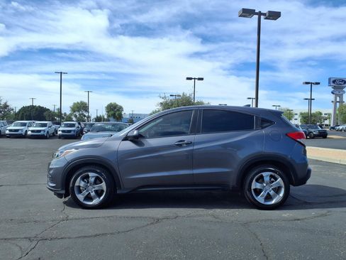 Used 2021 Honda HR-V LX image 3