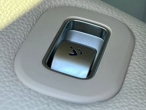 Certified 2022 Mercedes-Benz GLS 450 4MATIC image 23