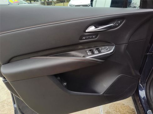 Used 2020 Cadillac XT4 Sport image 16