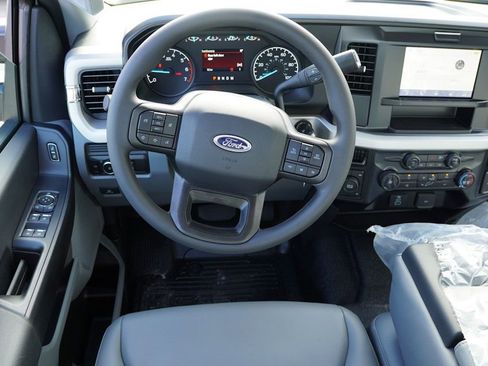 New 2026 Ford F250 XL w/ XL Chrome Package image 13