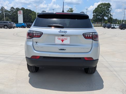 New 2026 Jeep Compass Limited AWD/4WD image 4