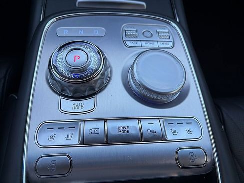 Used 2023 Genesis G90 3.5T image 9