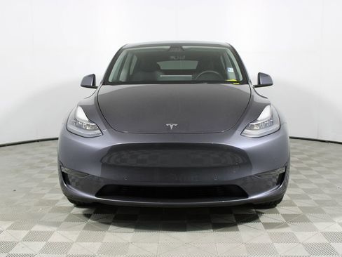 Used 2021 Tesla Model Y Long Range image 26