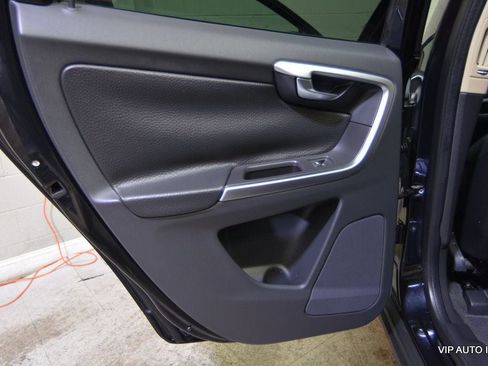 Used 2011 Volvo XC60 3.2 image 9