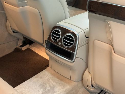 Used 2019 Mercedes-Benz S 560 4MATIC Sedan image 21