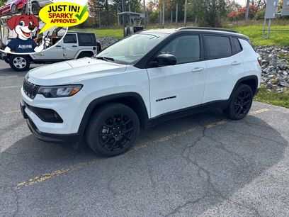 Used 2024 Jeep Compass Latitude w/ Convenience Group