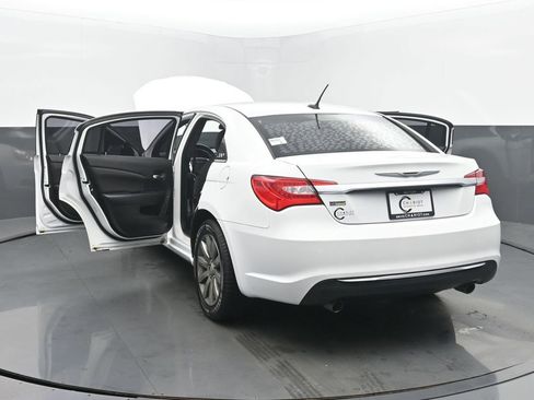 Used 2014 Chrysler 200 Touring image 54