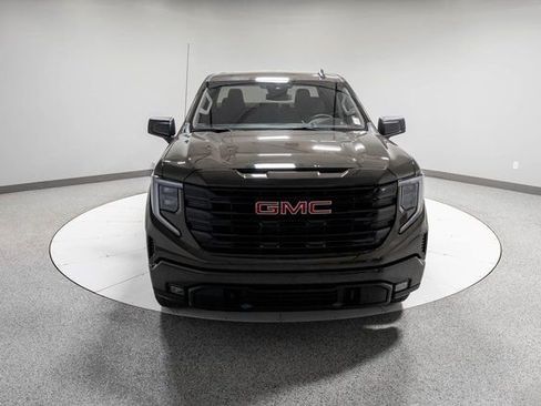 Used 2024 GMC Sierra 1500 Elevation image 26