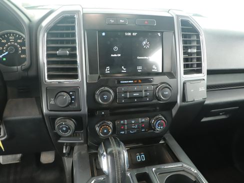 Used 2016 Ford F150 XLT w/ Equipment Group 302A Luxury image 10