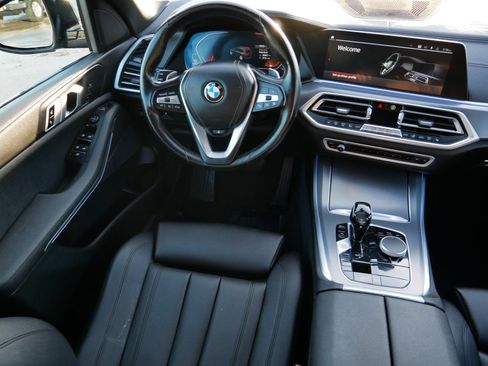 Used 2019 BMW X5 xDrive40i w/ Premium Package 2 image 9