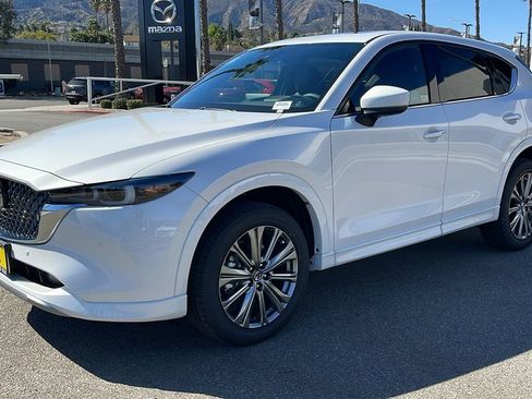New 2025 MAZDA CX-5 Signature image 13