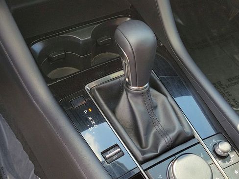 Used 2025 MAZDA MAZDA3 s image 24