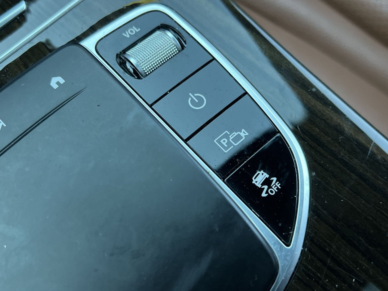 Certified 2021 Mercedes-Benz GLC 300 4MATIC Coupe image 39