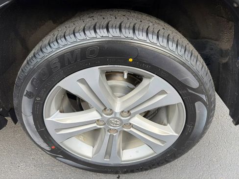 Used 2013 Toyota Highlander Limited image 31