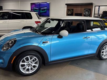 Used 2019 MINI Cooper 2-Door Hardtop w/ Signature Upholstery Package