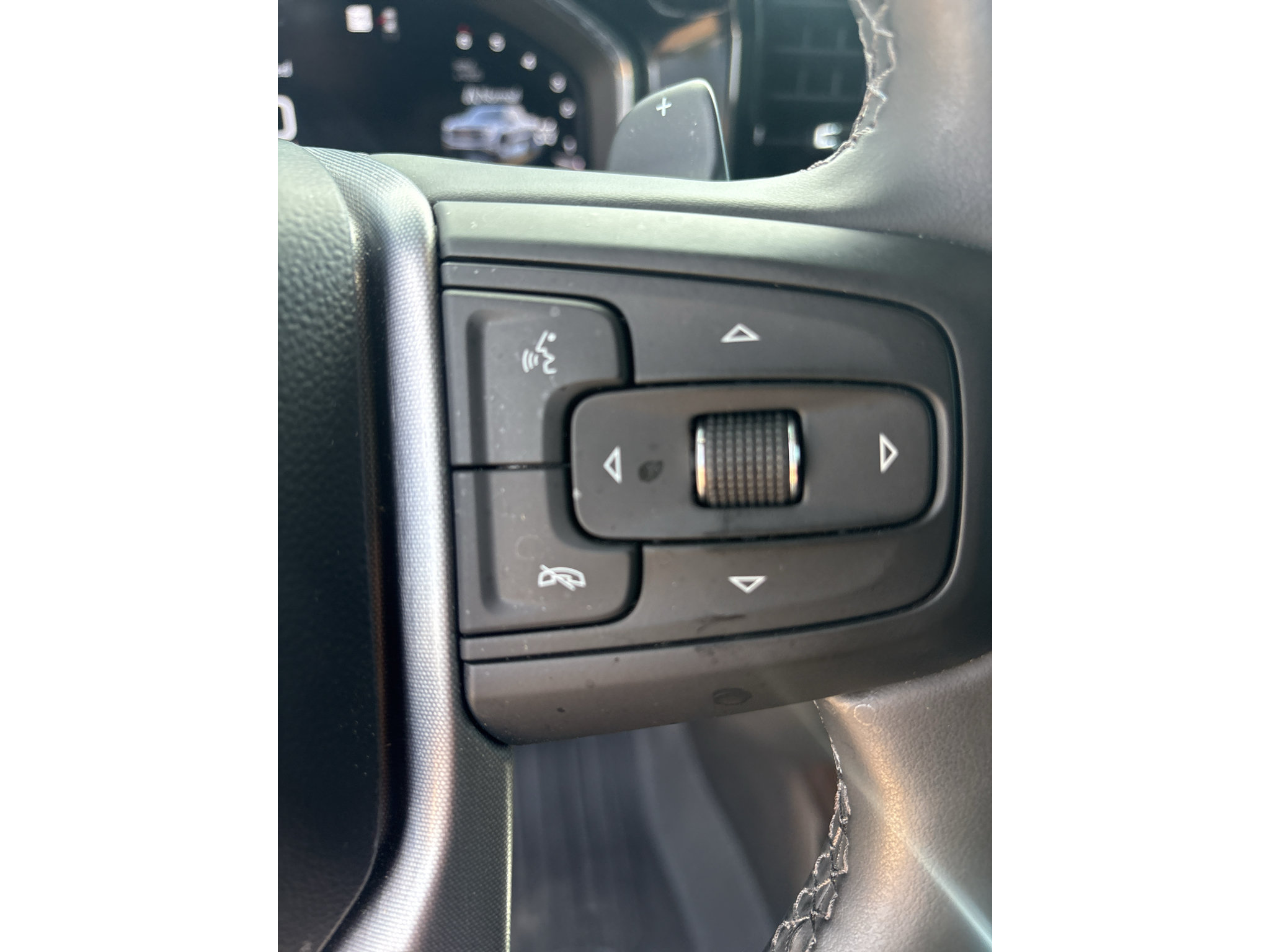 Used 2025 GMC Sierra 1500 Elevation w/ Elevation Premium Package AWD/4WD image 26