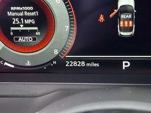 Used 2023 Nissan Rogue Platinum AWD/4WD image 24