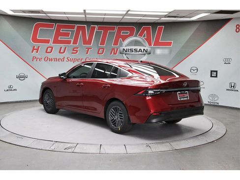 New 2026 Nissan Sentra SV w/ SV Convenience Package image 3