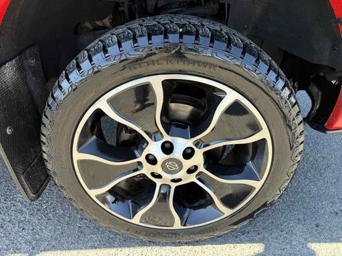 Used 2014 Ford F150 FX4 w/ Equipment Group 402A Luxury AWD/4WD image 7