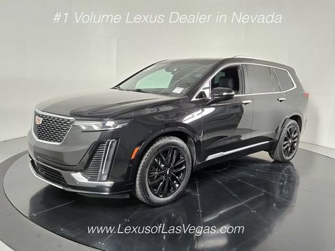 Used 2024 Cadillac XT6 Premium Luxury w/ Technology Package FWD image 2