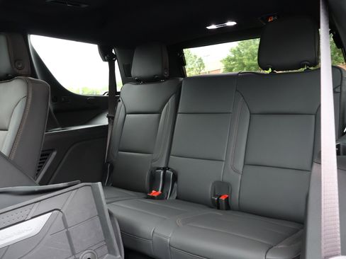New 2026 Chevrolet Tahoe High Country AWD/4WD image 29