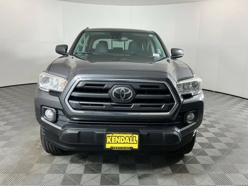 Used 2019 Toyota Tacoma SR5 AWD/4WD image 2