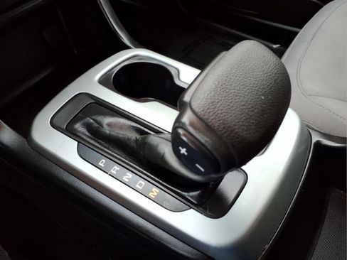 Used 2016 Chevrolet Colorado LT w/ LT Convenience Package AWD/4WD image 22