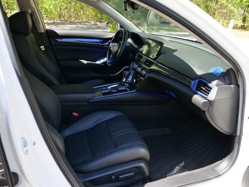 Used 2021 Honda Accord EX-L image 41