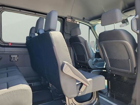 Used 2024 Mercedes-Benz Sprinter 2500 image 11