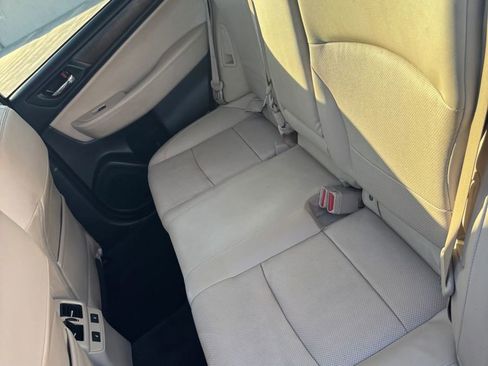 Used 2016 Subaru Outback 2.5i Limited AWD/4WD image 22