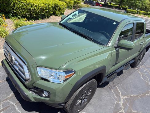 Used 2021 Toyota Tacoma SR5 w/ Trail Edition RWD image 5
