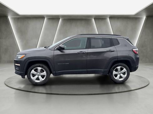 Used 2020 Jeep Compass Latitude AWD/4WD image 4