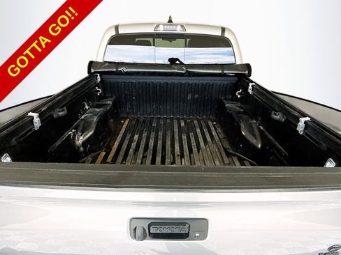 Used 2021 Toyota Tacoma TRD Sport AWD/4WD image 24