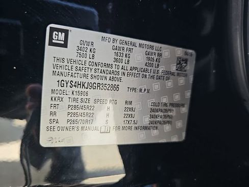 Used 2016 Cadillac Escalade ESV Luxury image 34