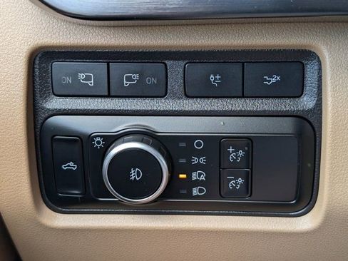 Used 2024 Ford F350 Lariat AWD/4WD image 25