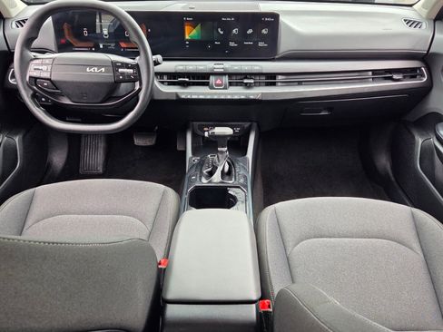 Used 2025 Kia K4 LXS image 8