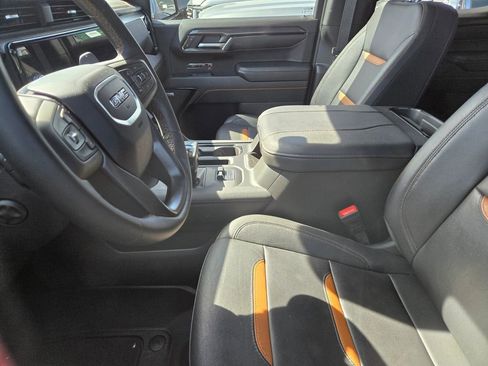 Certified 2024 GMC Sierra 1500 AT4 w/ Technology Package AWD/4WD image 4