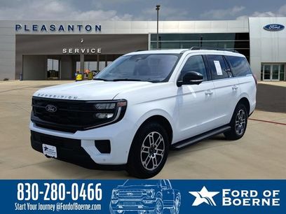 Used 2025 Ford Expedition Active
