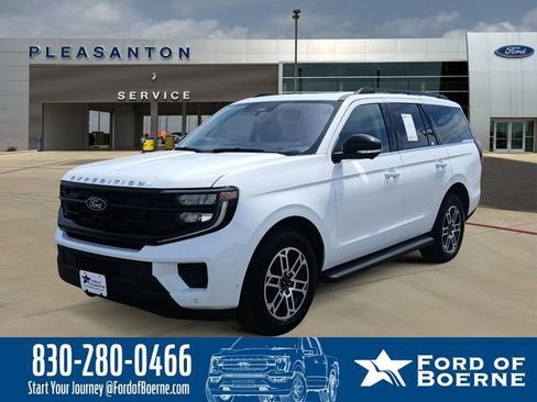 Used 2025 Ford Expedition Active AWD/4WD image 1