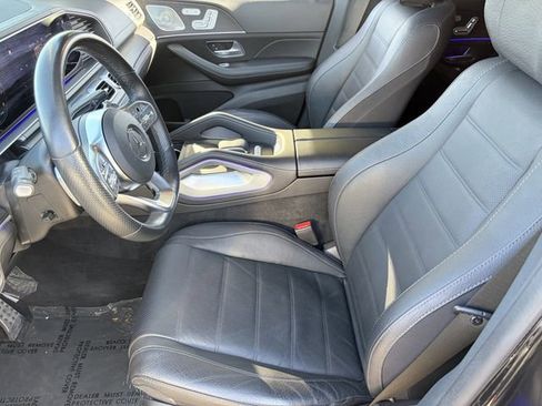 Used 2023 Mercedes-Benz GLS 580 4MATIC image 6