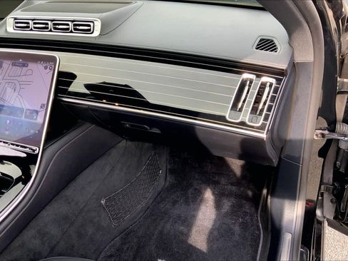Used 2022 Mercedes-Benz S 580 4MATIC Sedan image 19